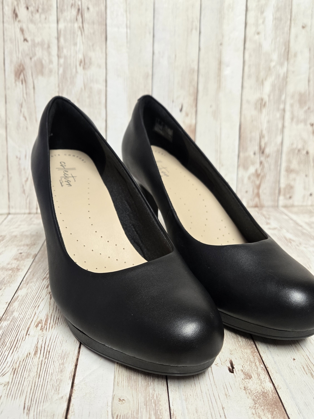 Clarks Black Faux Leather Comfort Pumps Womens 9.5M Work Office